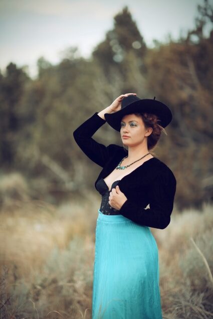 Rocking Americana-folk singer-songwriter